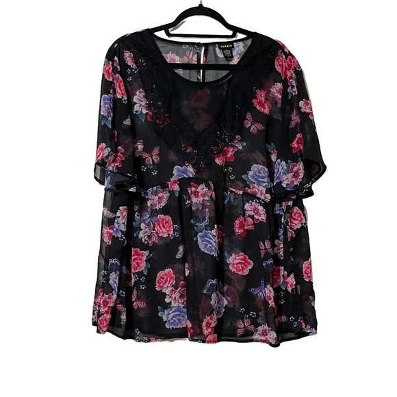 Torrid women’s sz 2 semi-sheer black floral w/lace flutter peek hole sleeve top - Picture 1 of 9
